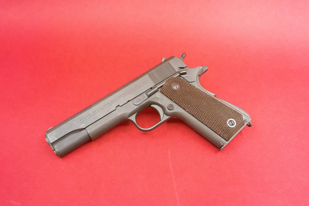 Colt M1911a1 Lend lease left side